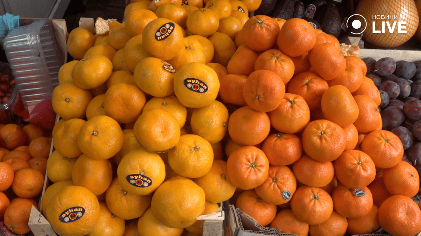 Мандарини різних сортів 