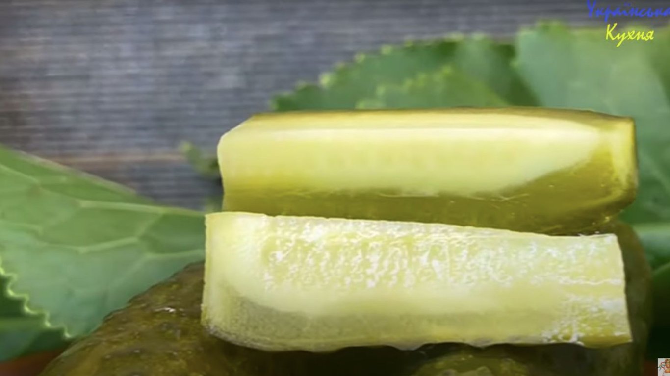 рецепт малосольних огірків