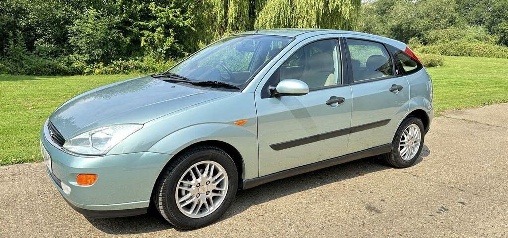 Какие подержанные автомобили в хорошем состоянии можно купить в Германии за 1000 евро - фото 1