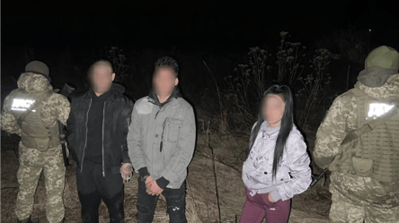 Прикордонники затримали трьох порушників, які хотіли незаконно потрапити до Угорщини - 285x160