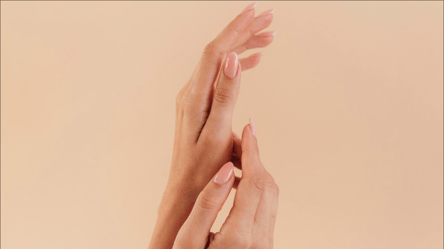 Маникюр, как у Беллы Хадид — главная nail-идея сезона - 285x160