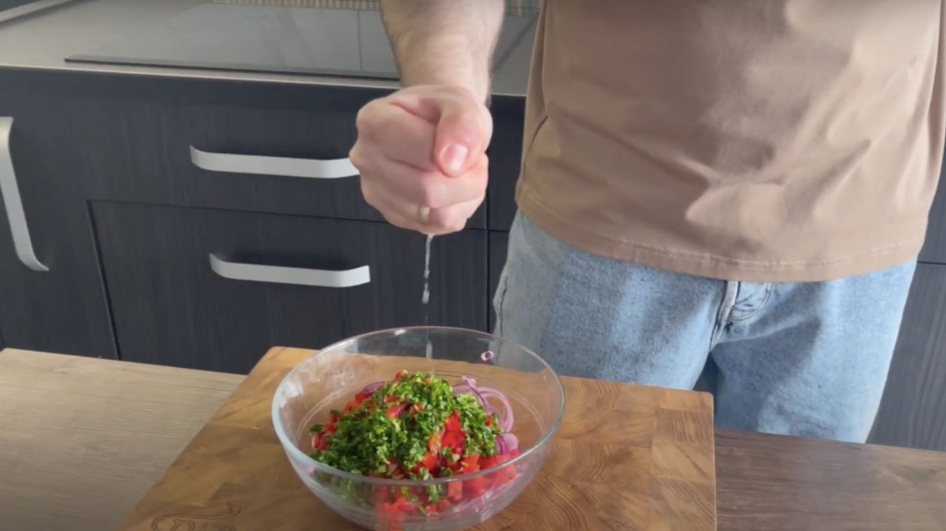 смачний салат до шашлика 