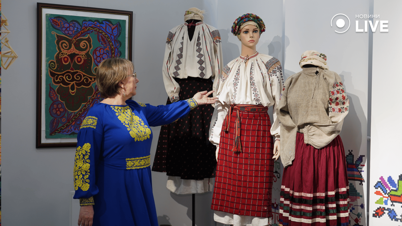 Святкові українські вишиванки