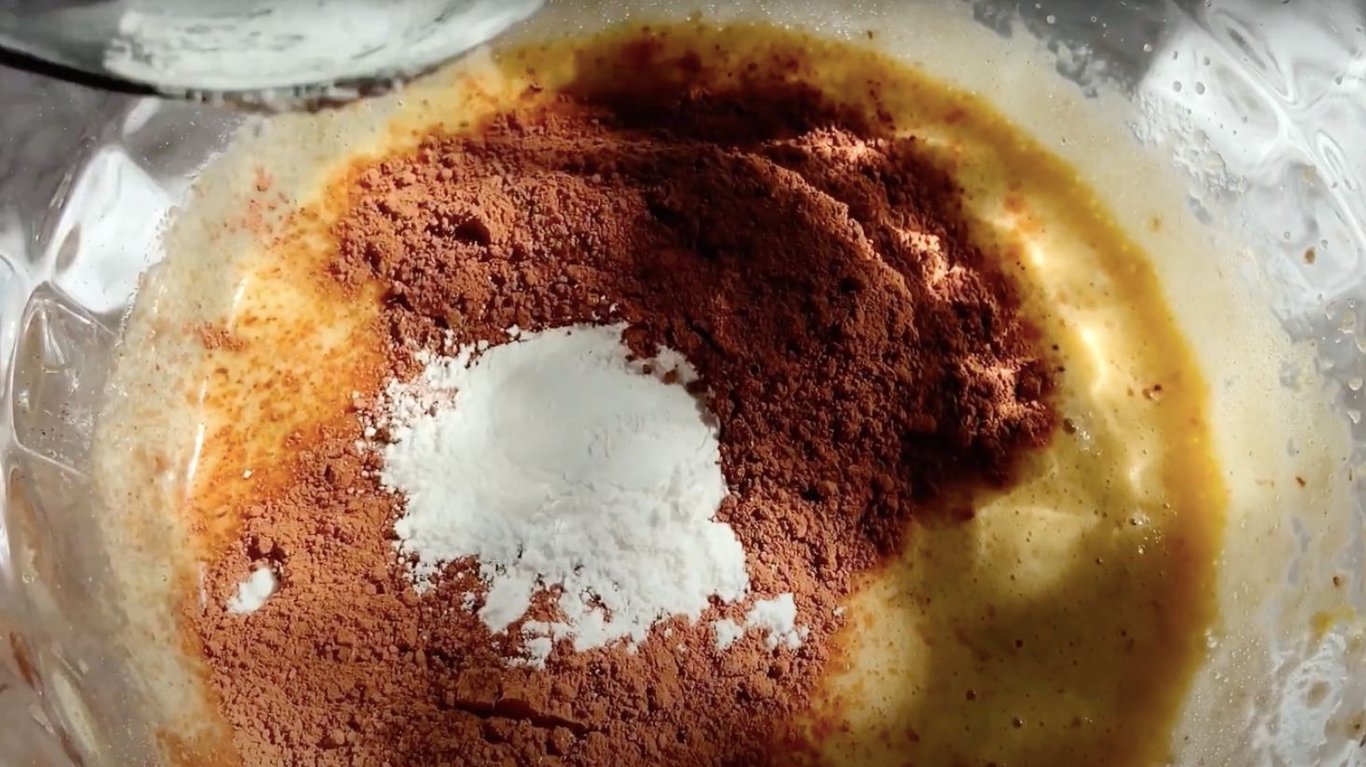 какао та борошно для брауні