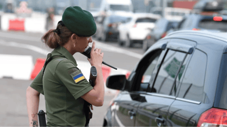 Помогала уклонистам сбежать в Польшу — на Волыни задержали пограничника - 290x166