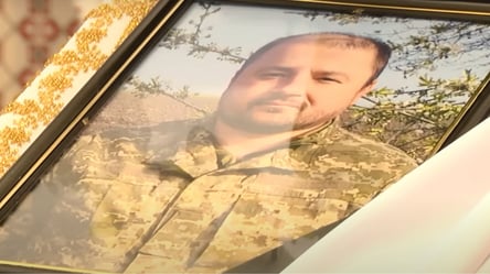В Луцке семья погибшего военного остановила похороны из-за странных следов на его теле - 285x160