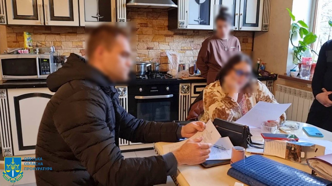 В Одессе будут судить организаторов незаконного выезда мужчин за границу