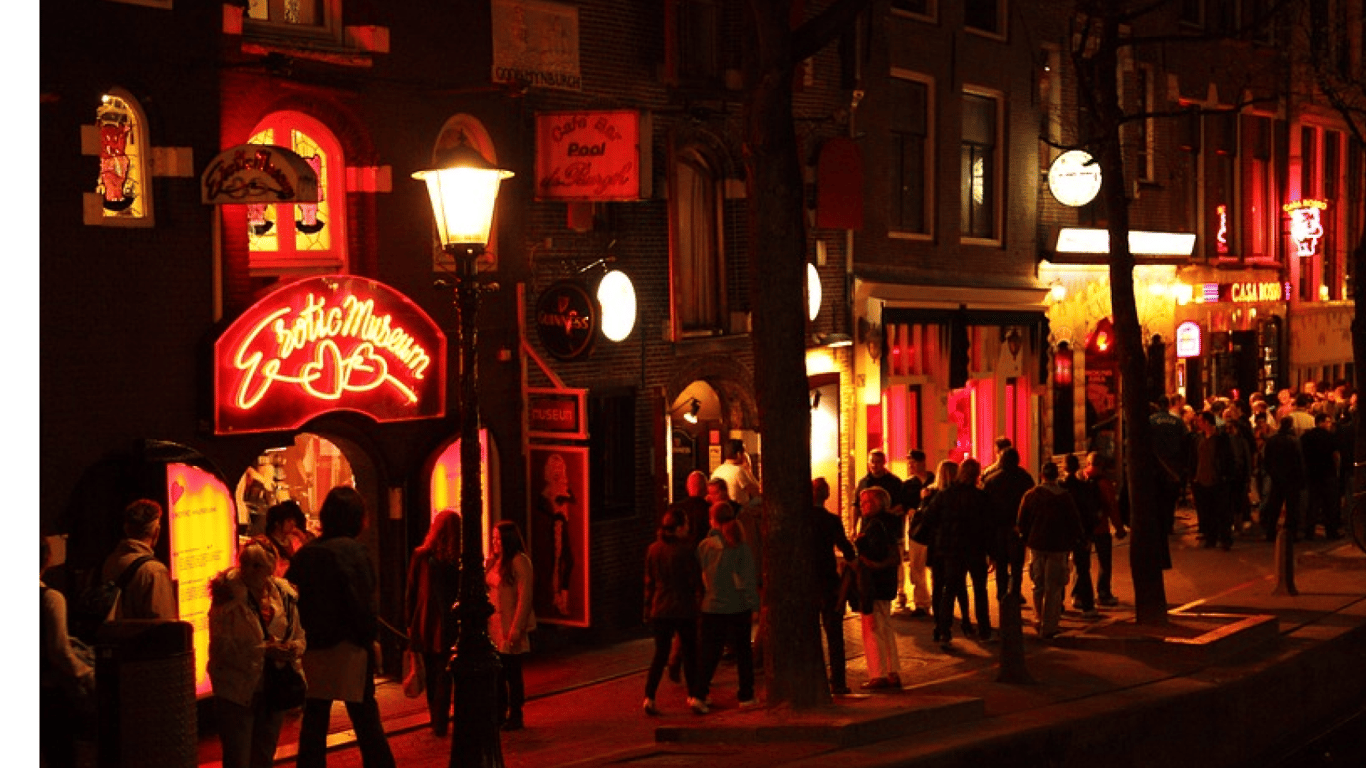 В "квартале красных фонарей" в Амстердаме запретят употребление марихуаны