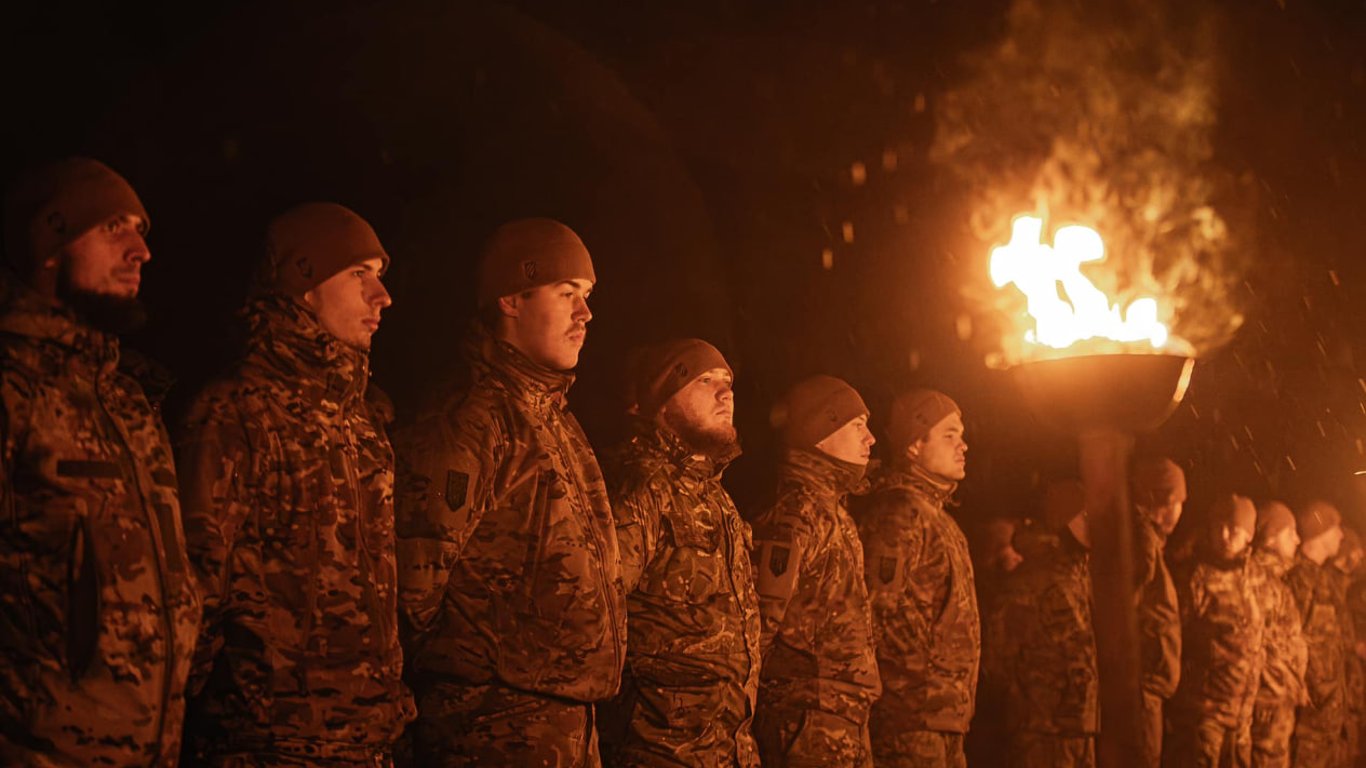 День мертвих — екскомандир полку "Азов" Жорін показав, як 3-тя ОШБр вшановує полеглих бійців