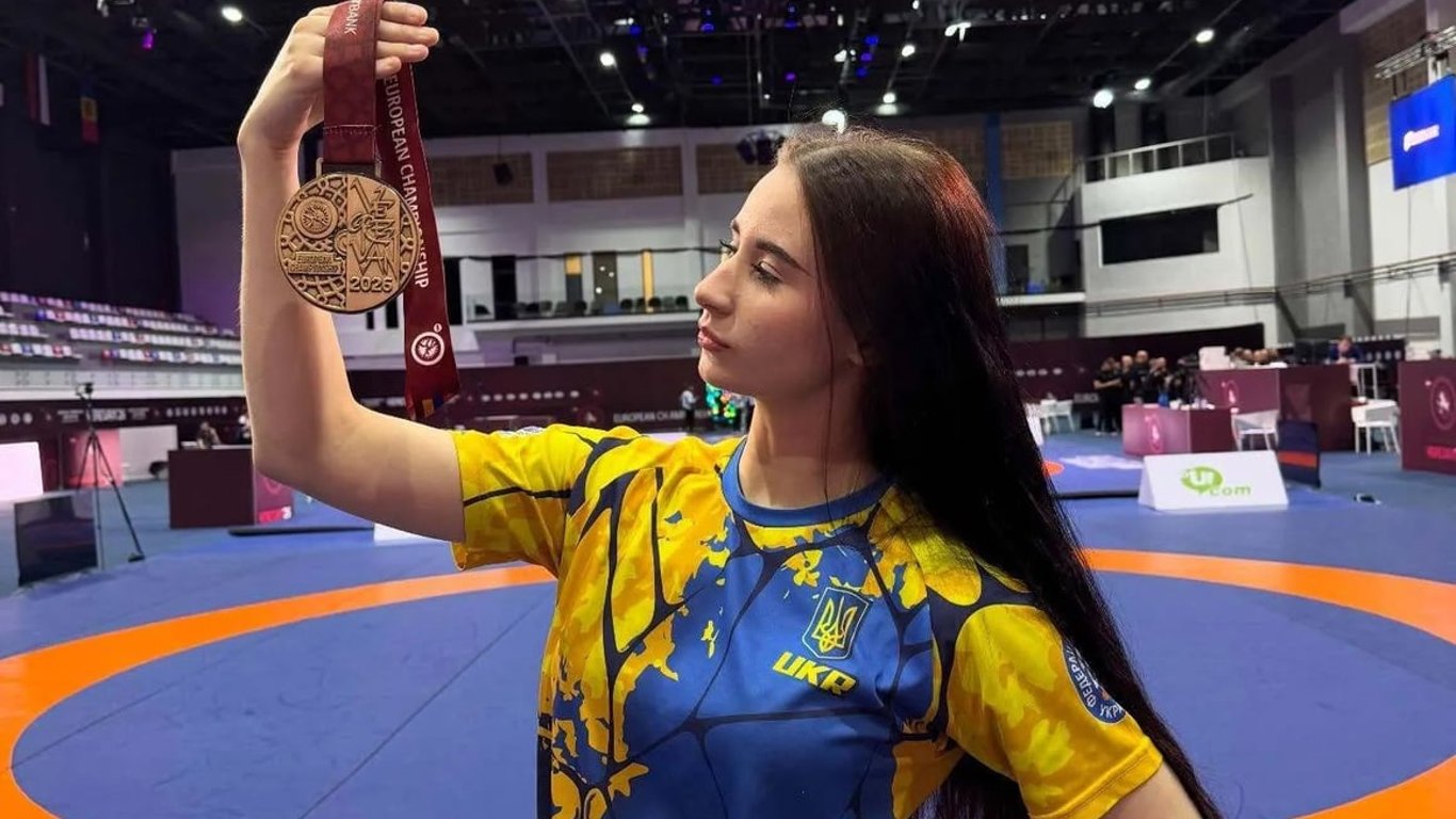 Росіянки демонстративно зійшли з п'єдесталу під час нагородження українки
