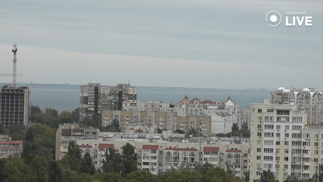 Одеські багатоповерхівки з видом на море