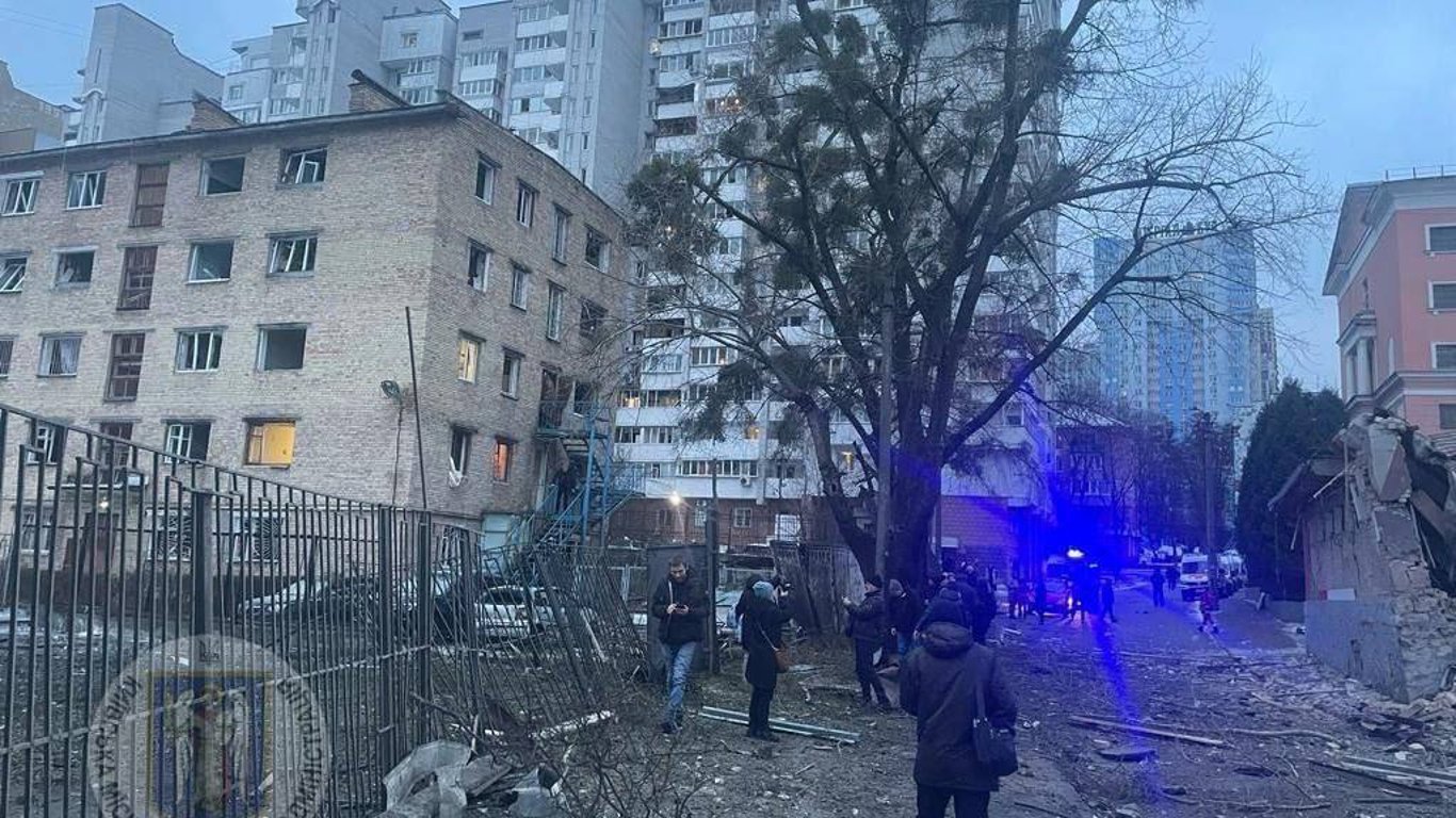 В Киеве в результате российских обстрелов возросло количество пострадавших