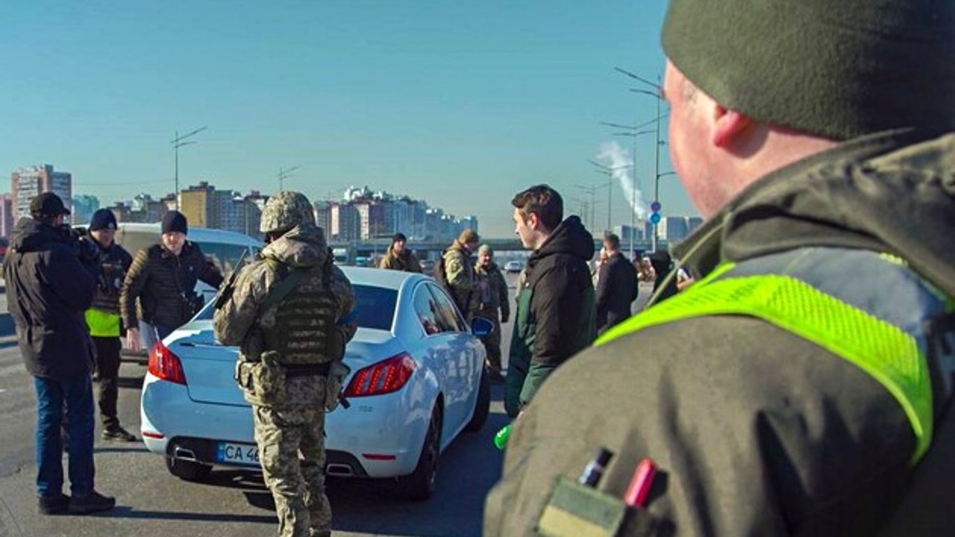 Новые блокпосты по Киеву - могут ли ТЦК раздавать повестки