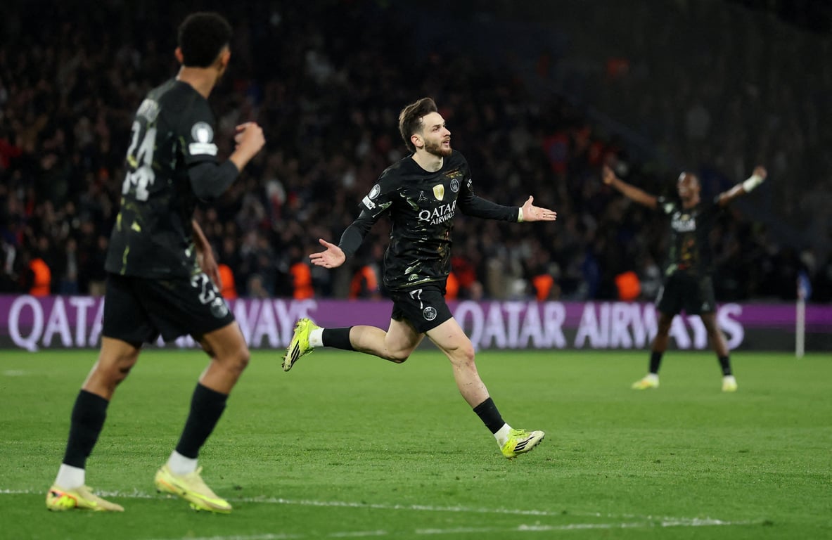 Хвича Кварацхелия в матче за ПСЖ