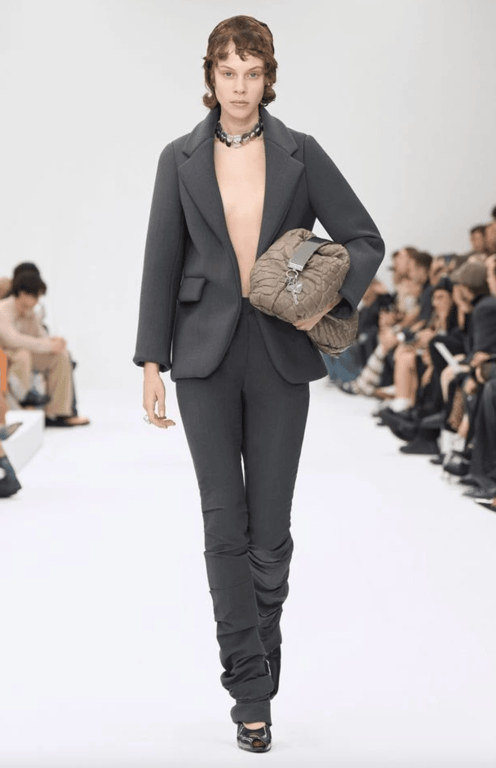 Вузькі продовжують підкорювати тренди