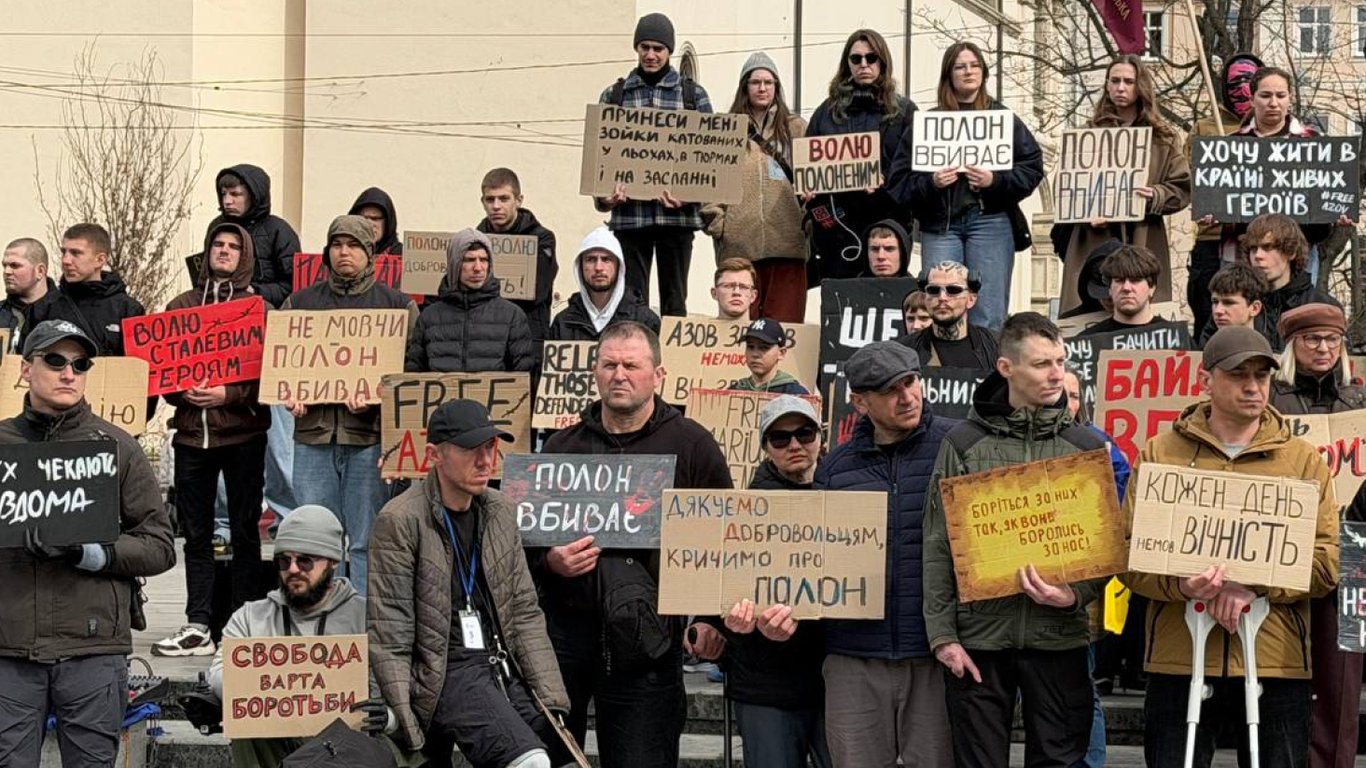 Укрпочта и Коордштаб создадут марку, посвященную пленным