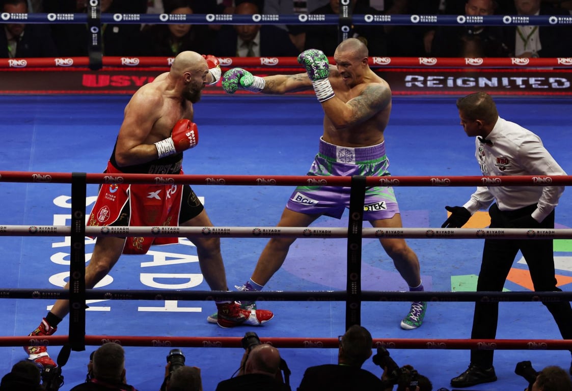 Александр Усик