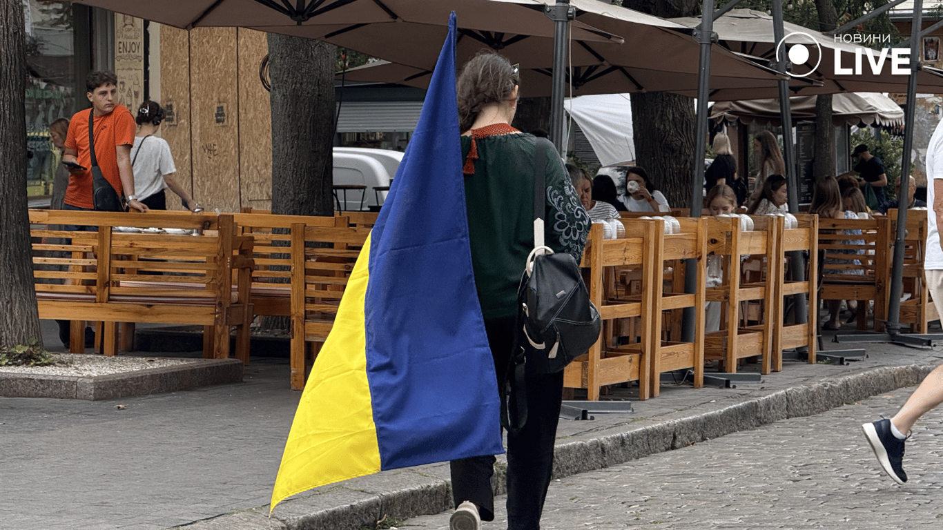 Одеса у барвах Незалежності — як містяни святкували цей день - фото 1