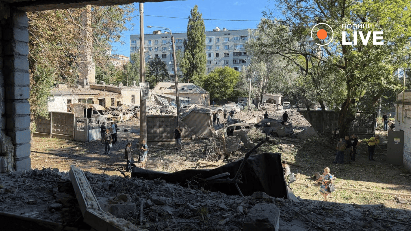 Наслідки обстрілів по Києву 20 серпня