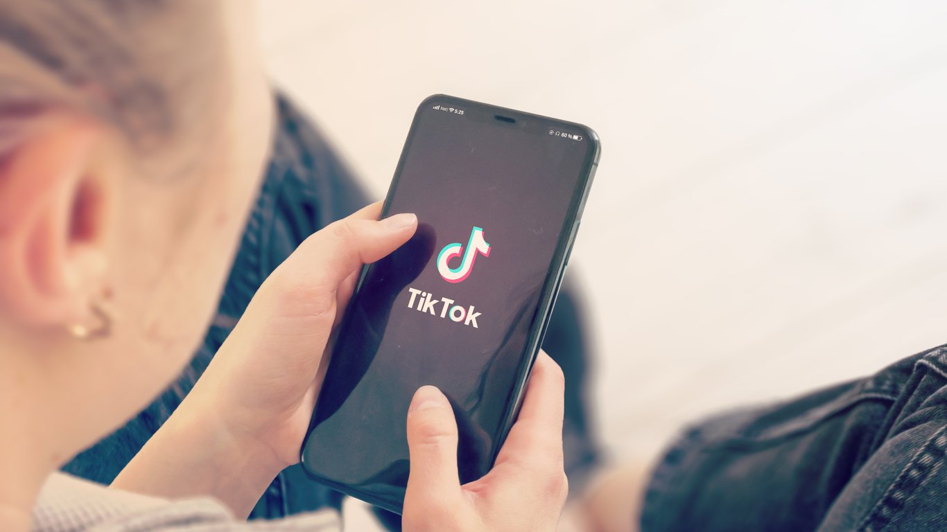 У новому позові штату Юта стверджується, що функція TikTok Live наражає на ризик дітей