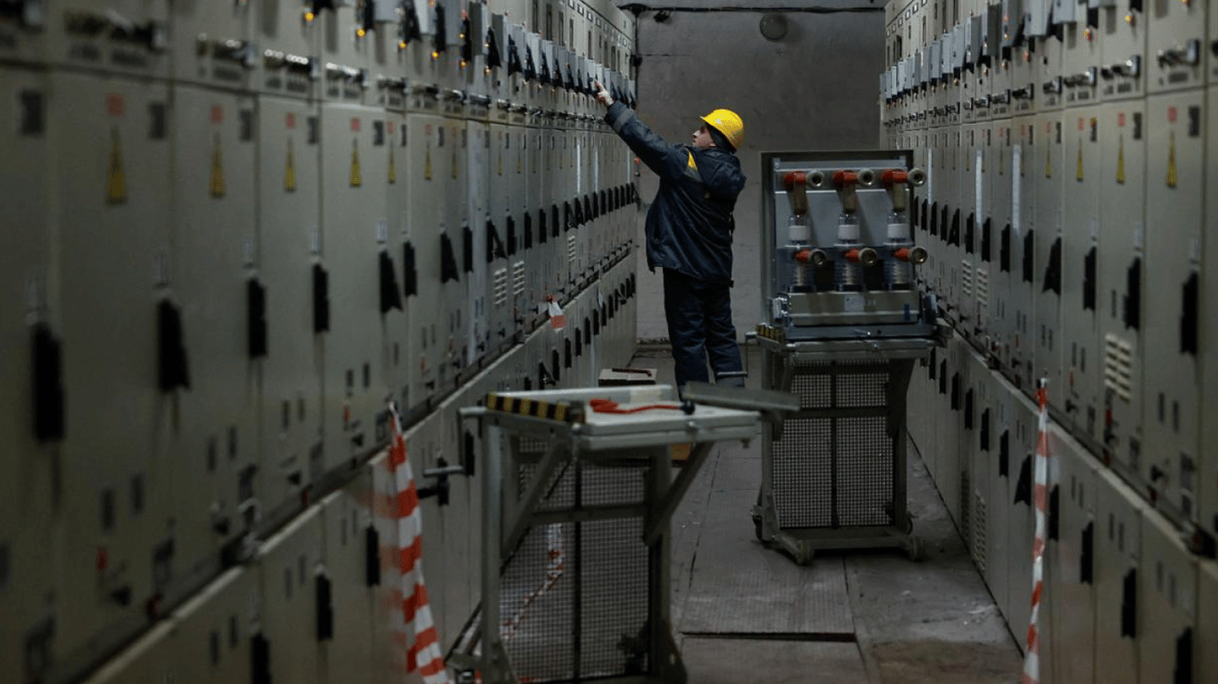 Київщина завтра буде без світла: графіки відключення