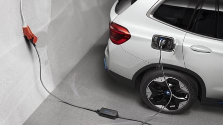 Скільки втрачає електрокар через зарядку від розетки - 285x160