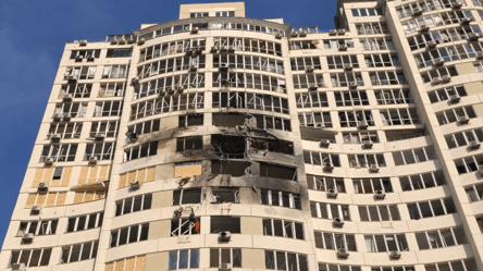 Одесити розповіли як вижили після прильоту дрона до будинку - 290x166