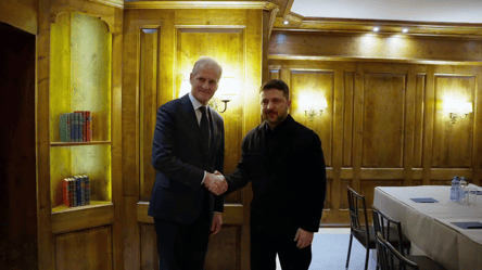 Зеленський обговорив підсилення України з прем'єром Норвегії - 285x160