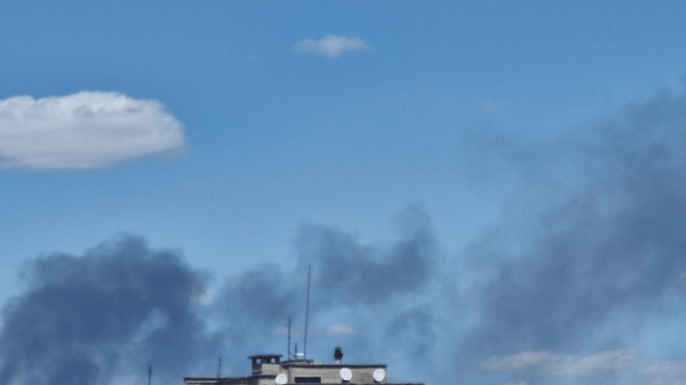 Потужні вибухи на Одещині: атака балістичних ракет