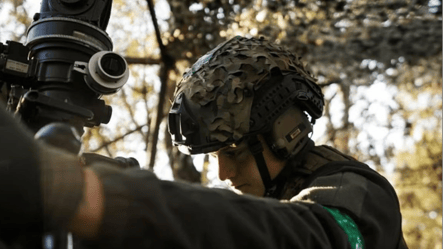Полк "Азов" підтвердив зняття заборони на отримання зброї від США - 285x160