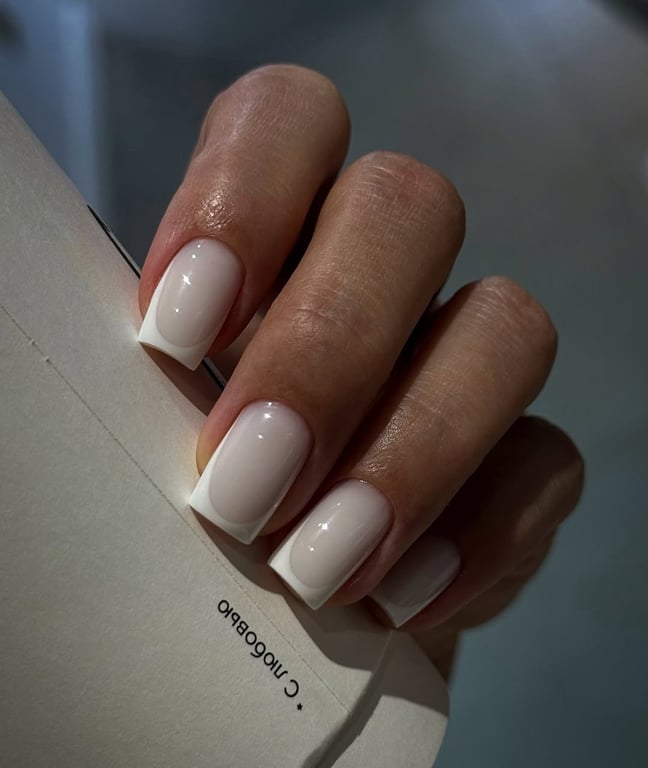 What kind of manicure looks expensive