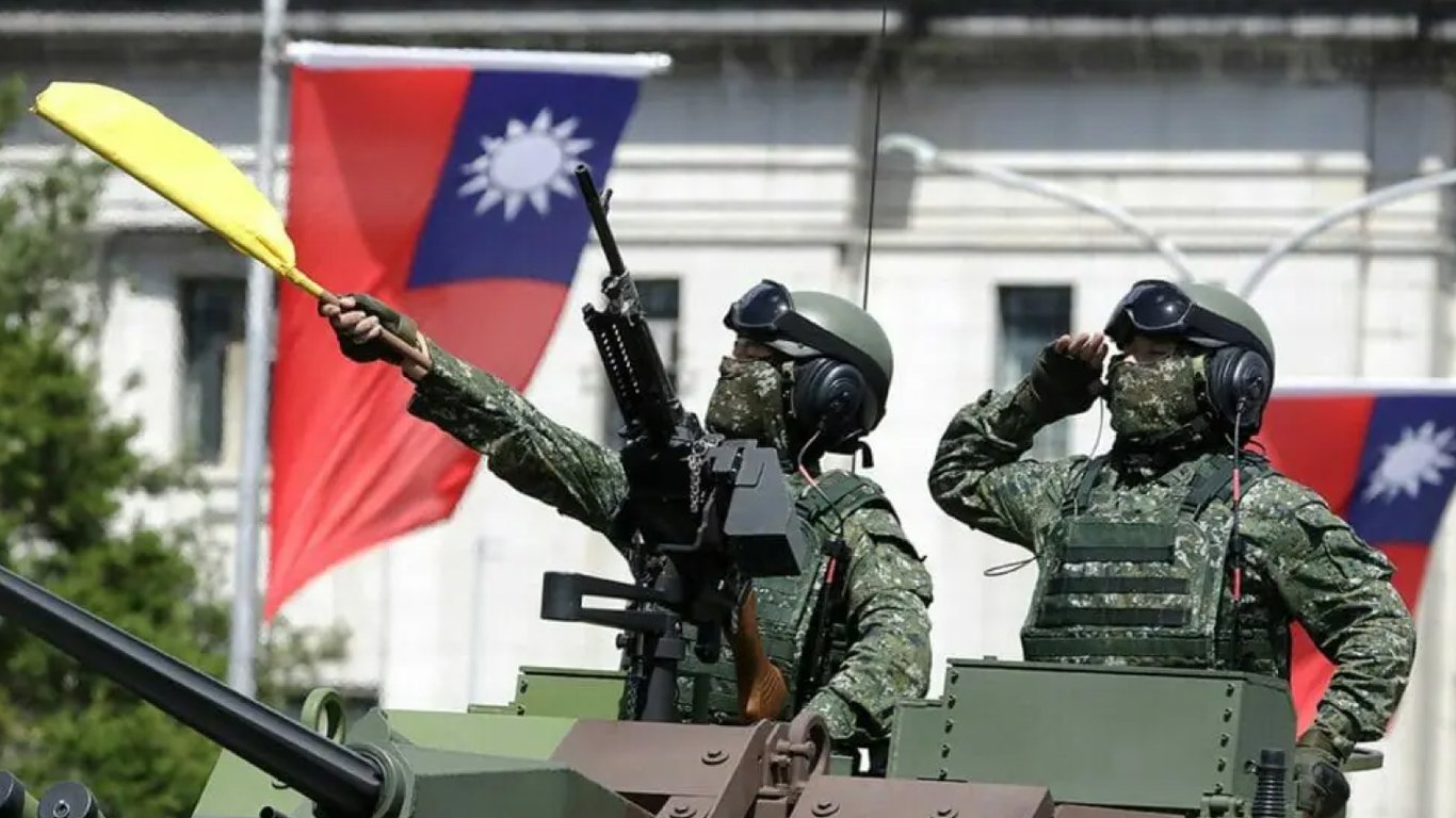 США передаст Тайваню военную помощь, —  Reuters