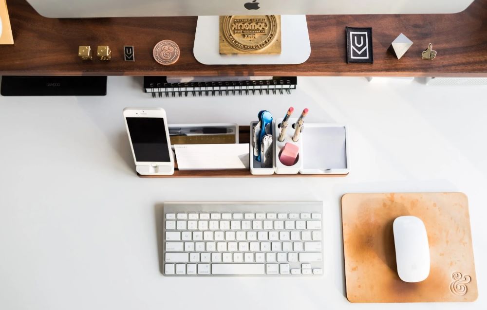 Збільшити ефективність та подвоїти заробітки — як поставити стіл по фен-шуй - фото 1