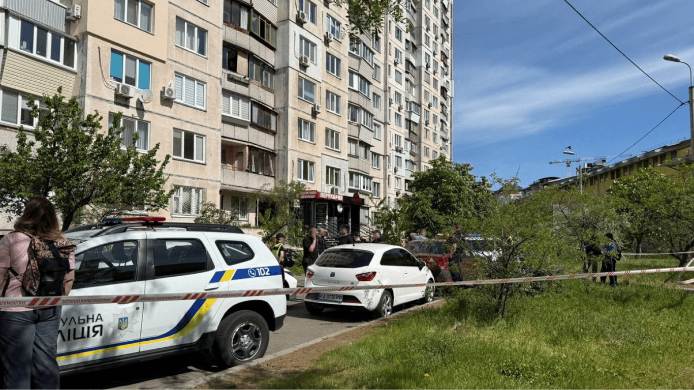 Во Львове группа граждан напала на автомобиль ТЦК
