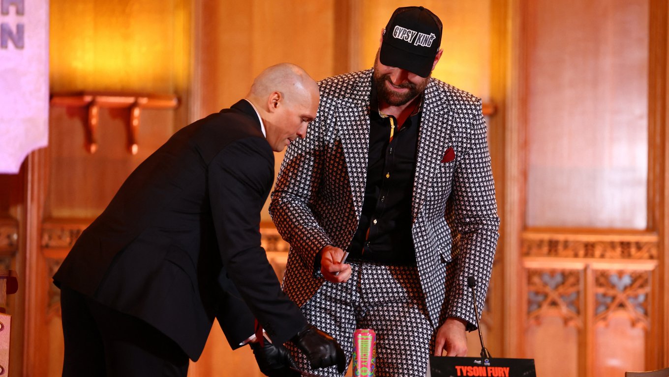 Тайсон Ф'юрі та Олександр Усик