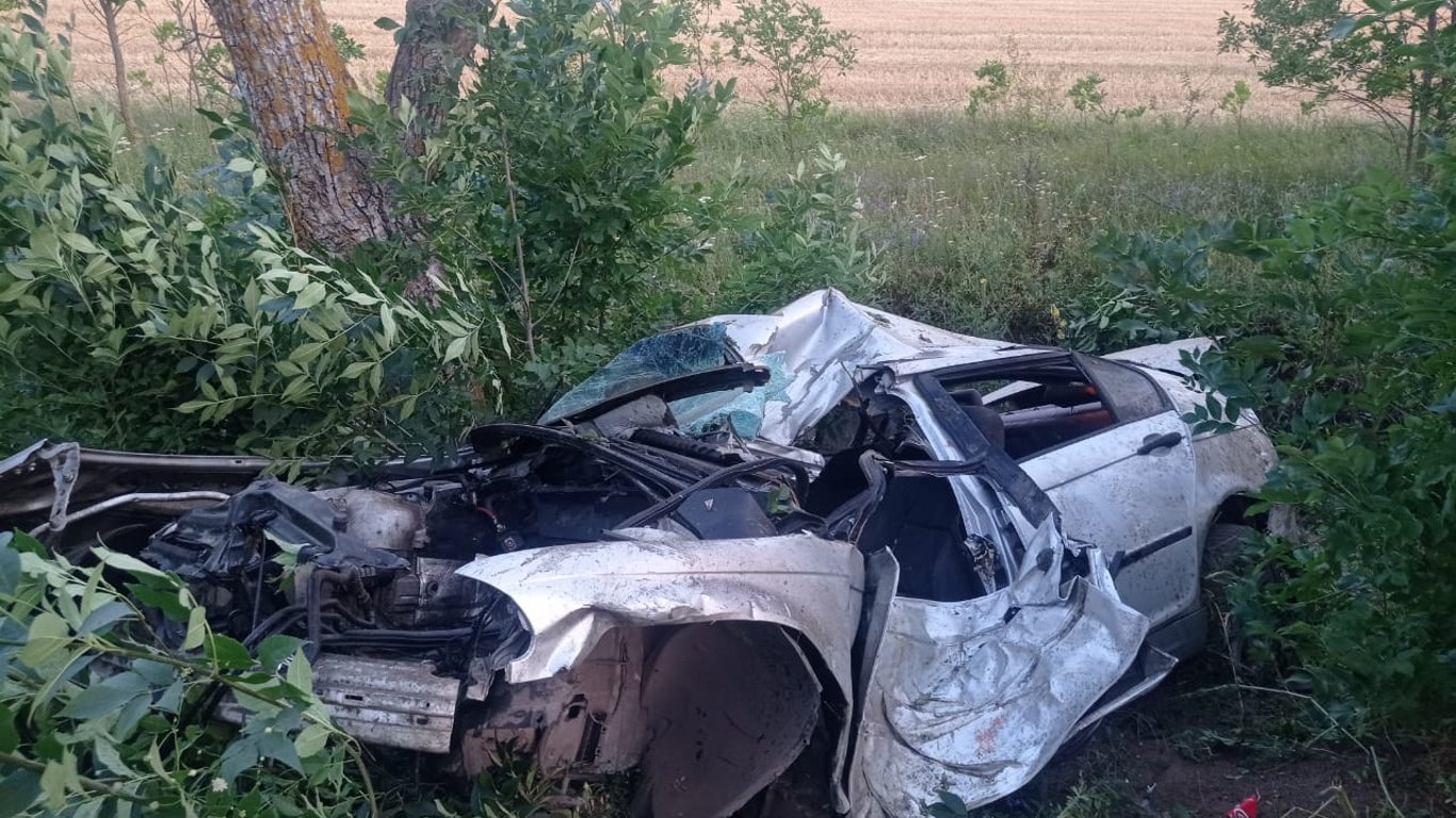 Смертельна ДТП на Одещині: водій загинув, пасажири госпіталізовані