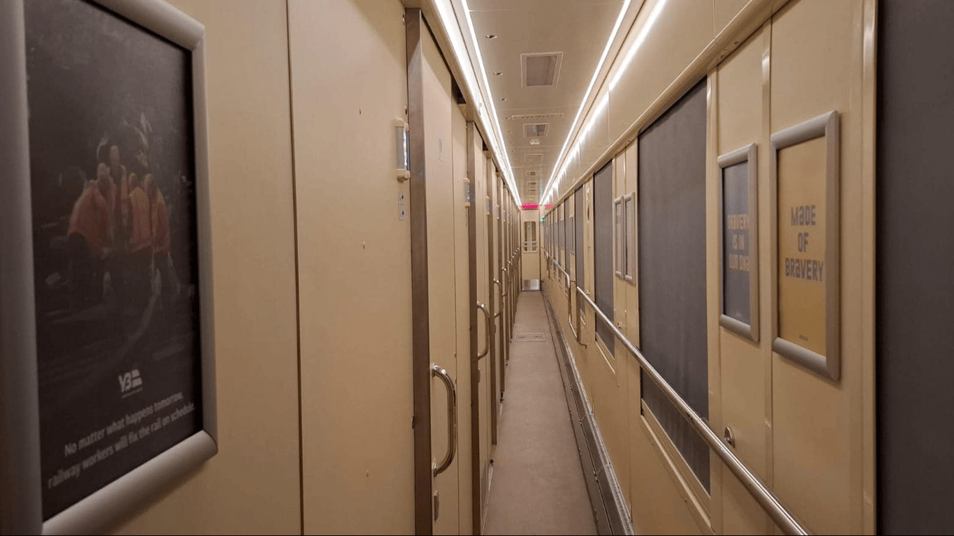 Радикальні заходи: Укрзалізниця знімає з прилавків Інтерсіті+ деякий товар