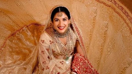 Сестры Кардашьян и звезды Болливуда — в Индии состоялась самая дорогая свадьба века - 285x160
