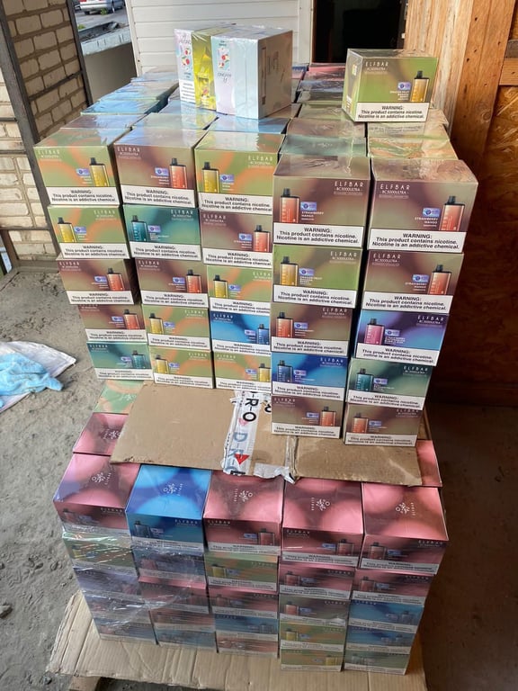 Електронні сигарети вилучені правоохоронцями. Фото: Держприкордонслужба