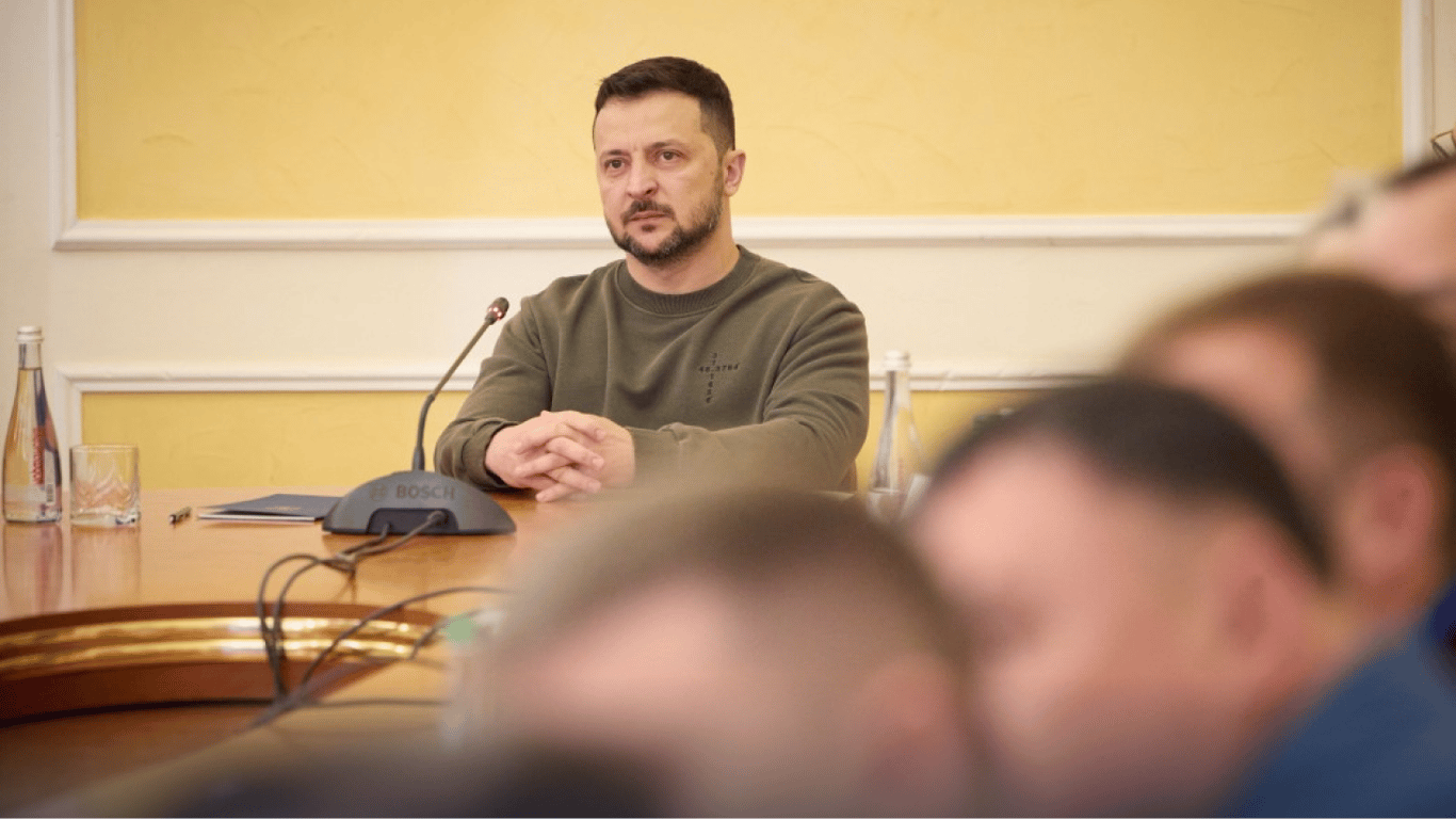 Ситуация на фронте и поставки оружия от партнеров — Зеленский провел заседание Ставки