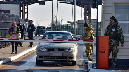 Пограничники рассказали, как война повлияла на новогодние путешествия украинцев - 285x160