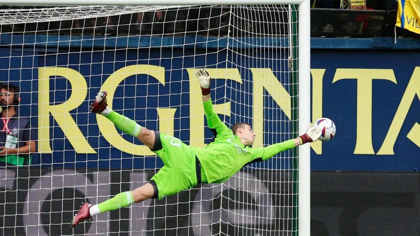 Андрій Лунін