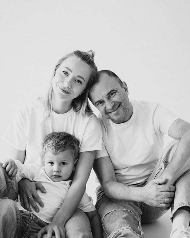 Найдорожчі хлопці: дружина Віктора Павліка замилувала сімейною фотосесією - фото 2