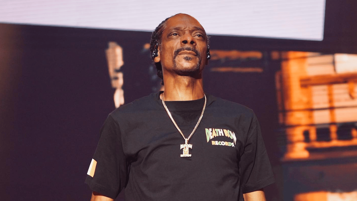 Неожиданно и радикально – Snoop Dogg станет ведущим на Олимпиаде-2024
