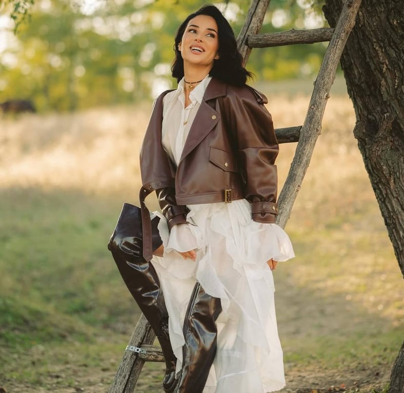 Фасон куртки, який є універсальним 