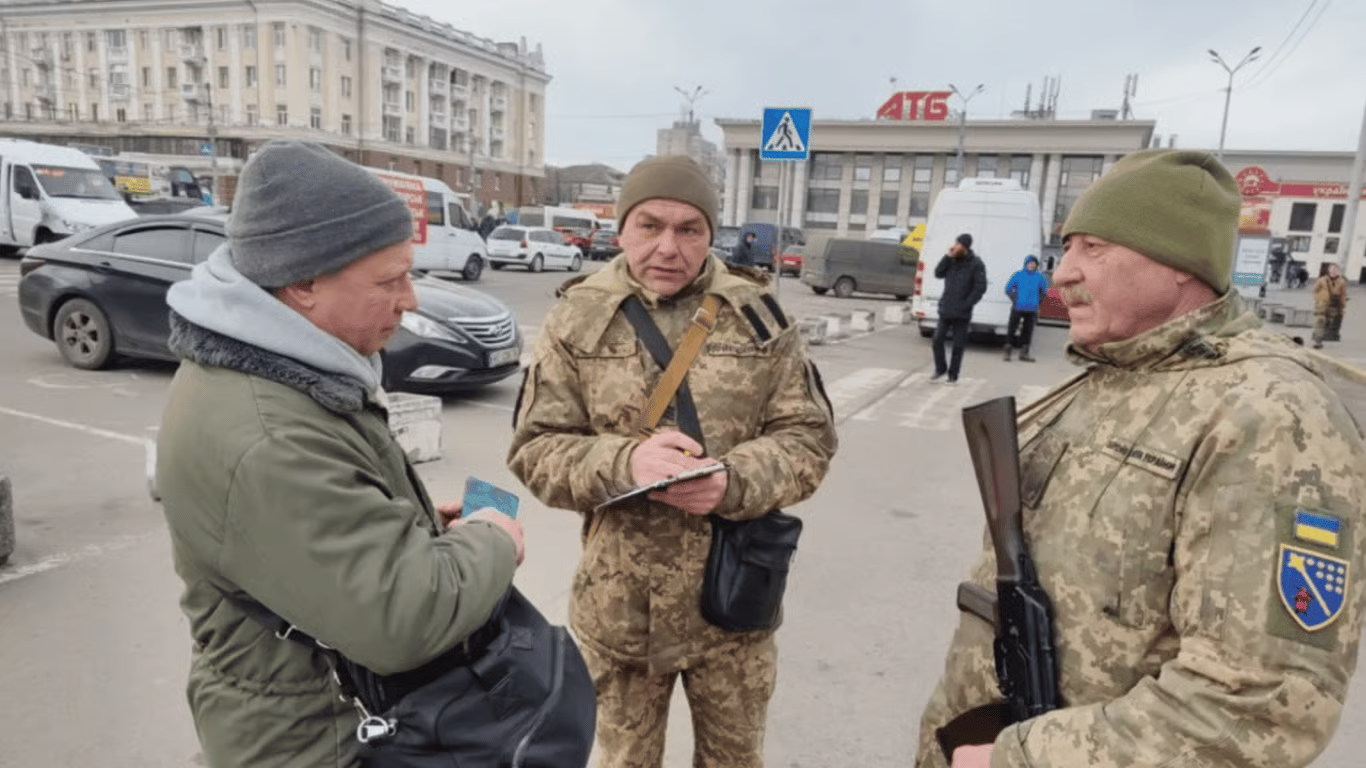 В ТЦК ответили, как днепрянин оказался в коме после встречи с военными