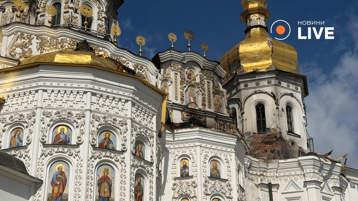 Кличко: Успенський собор пошкоджений, але врятований - фото 1