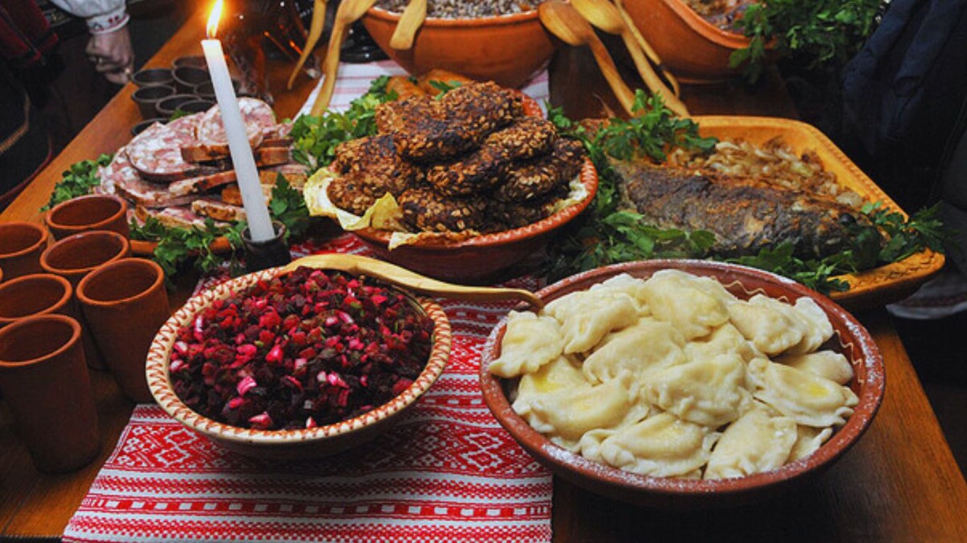 чим відрізняється голодна кутя від щедрої куті 