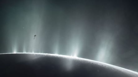 На супутнику Сатурна знайшли гейзер, який викидає воду у космос - 285x160