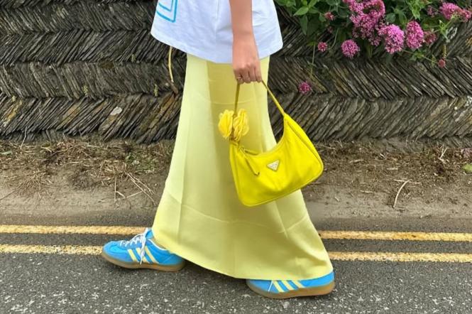 What sneakers are fashionable in spring 2025